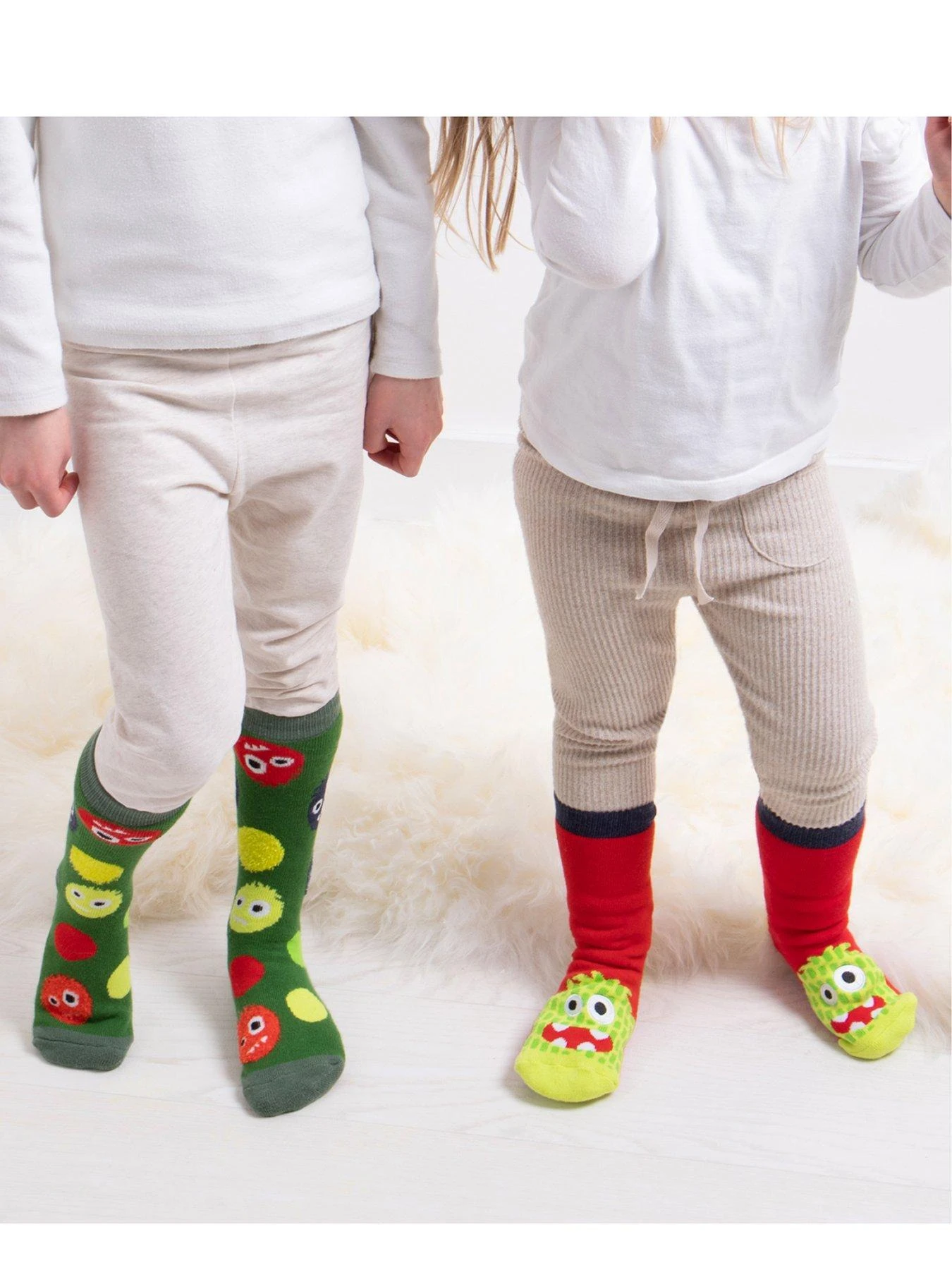 TOTES 2pk Original Younger Kids Monster Slipper Socks 4 TOTES 2pk Original Younger Kids Monster Slipper Socks - Image 2