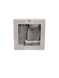 TOTES Knitted Hat, Scarf And Gloves Set 7 TOTES Knitted Hat, Scarf And Gloves Set -Totes VNS1V SQ3 0000000005 GREY SLd